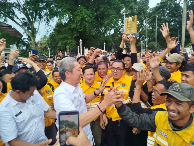Apresiasi untuk Pasukan Kuning, Dedie Rachim Rayakan Capaian Predikat Menuju Kota Bersih