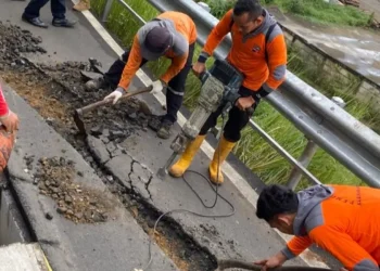 tiga titik mata air aktif