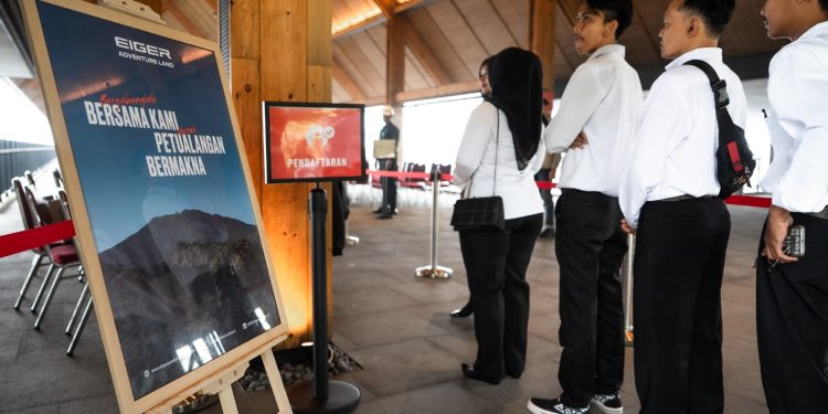 EIGER Adventure Land Komitmen Berdayakan Masyarakat Sekitar Kawasan. Foto: Dok. Bogorone