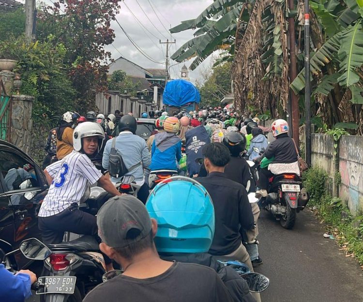 Pelebaran Jalan di Ciawi Mulai Urai Kemacetan Jalur Puncak