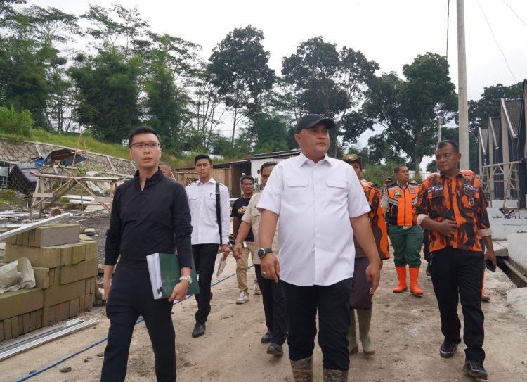 Tinjau Lokasi Bencana, Bupati Rudy : Keselamatan Warga Prioritas Utama