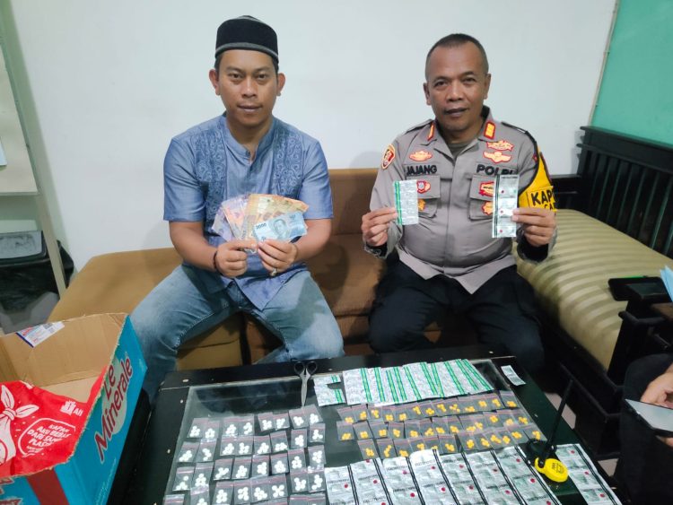 Gerebek Kios di Cikereteg, Polsek Caringin Amankan 586 Butir Obat Keras Golongan G