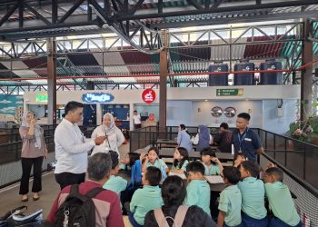 Perumda PPJ Ajak Siswa SD High Scope Indonesia ke Pasar Gembrong Sukasari