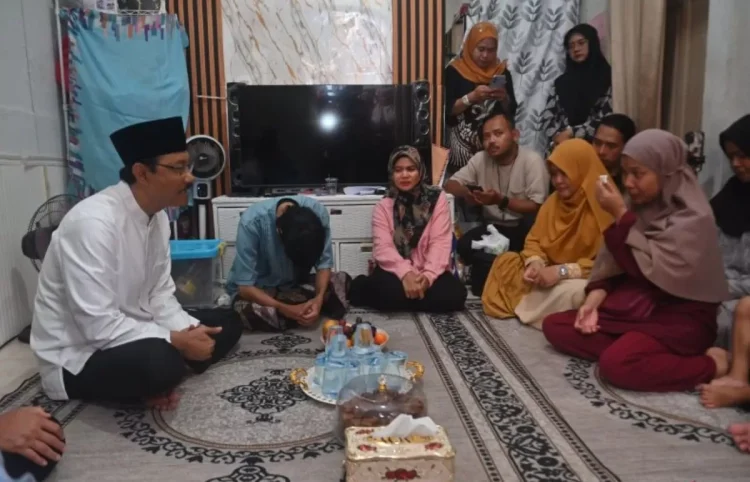 Menteri Sosial Saifullah Yusuf