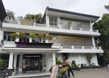 Sekolah Maung