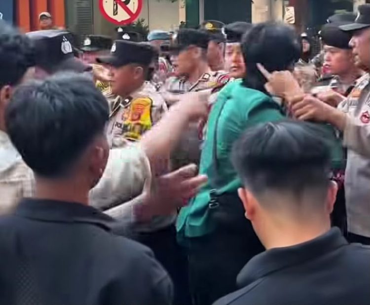 BEM UIKA Bogor Kecam Dugaan Tindakan Represif Aparat Saat Aksi Tolak UU Polri-TNI