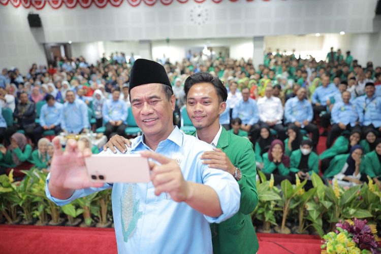 Mahasiswa Bawa Aspirasi Petani ke Hadapan Mentan Amran, Hand Tractor Tiba di Pohuwato Dini Hari