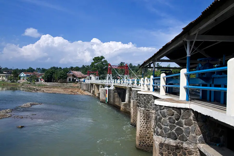 Bendung Katulamp