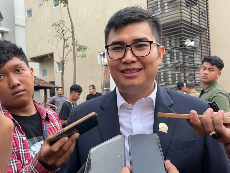 Ketua DPRD Kabupaten Bogor Sastra Winara Desak Disdik Evaluasi Total Sistem SPMB