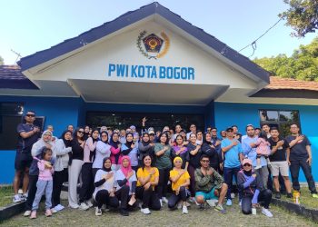 Gelar Cek Kesehatan Rutin di PWI, Dinkes Kota Bogor Juga Sumbang Oksigen untuk Ambulans Sosial