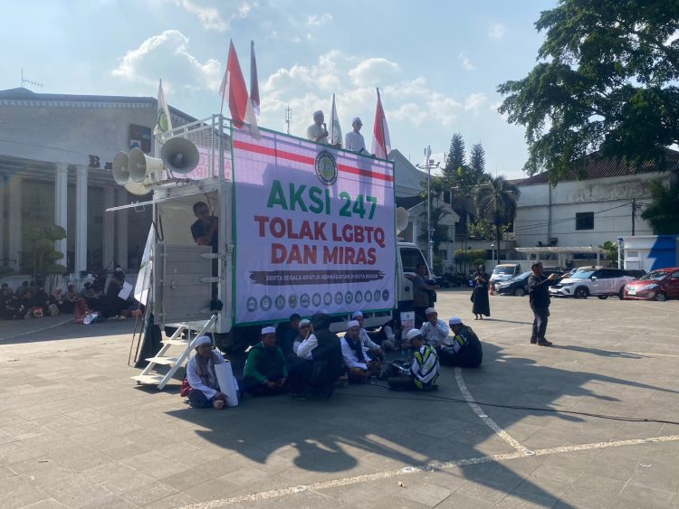 Desak Regulasi Tolak LGBT dan Miras, Elemen Masyarakat Gelar Aksi Damai di Balai Kota Bogor