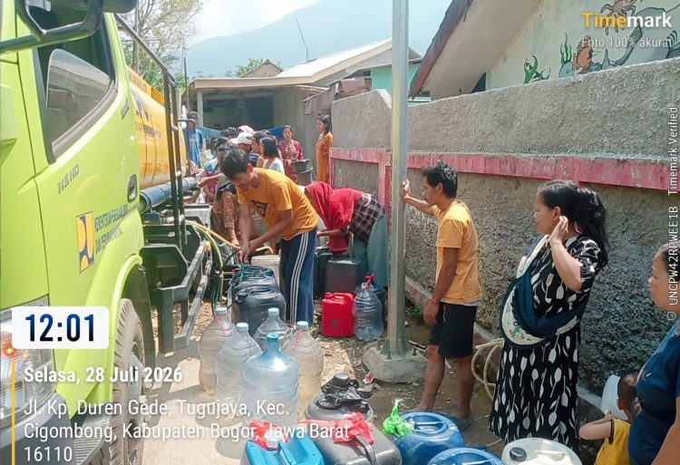 Bendungan Ciawi Salurkan 80 Ribu Liter Air Bersih untuk Warga Terdampak Kekeringan