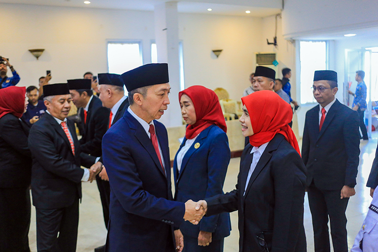15 Pejabat Berganti Posisi