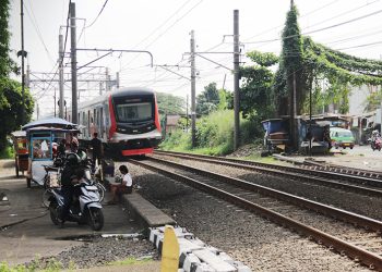 perlintasan kereta Jalan Soleh Iskandar