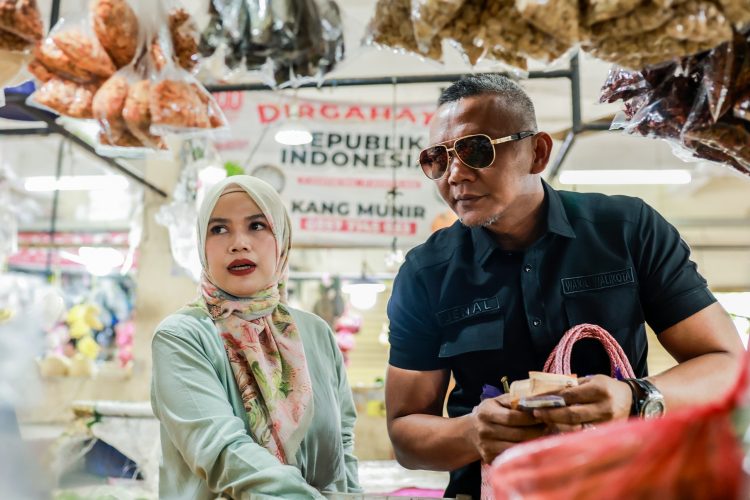 Jenal Mutaqin Pilih Pasar Jambu Dua Jadi Destinasi Belanja dan Kuliner Keluarga