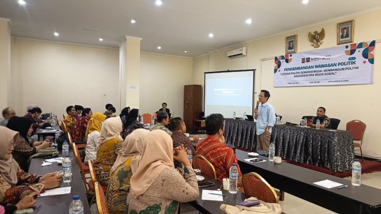 Gelar Edukasi Politik, Bakesbangpol Gandeng DPRD dan PWI Kota Bogor