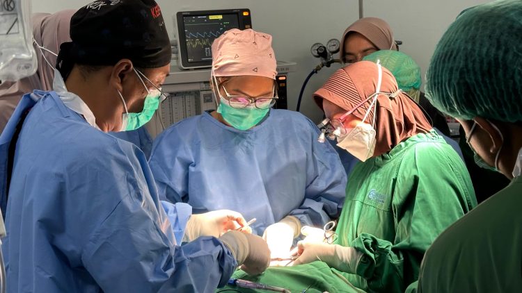 Gandeng Kolegium Nasional, RS Ummi Gelar Operasi Kanker Kepala-Leher