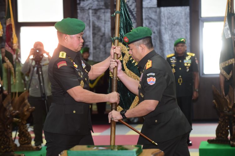 Danpuspomad dan Dansecapaad Berganti, 3 Batalyon Infanteri Kini Resmi Masuk Kostrad