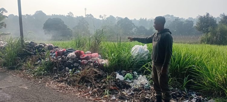 Tekan Volume TPS Liar, Kasi Trantib Caringin Dorong Warga Kelola Sampah Jadi Kompos dan Daur Ulang