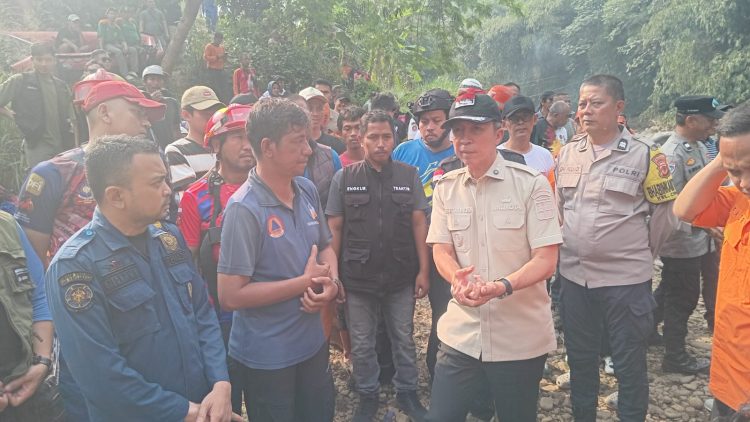 Hari Keempat Pencarian ASN Hilang di Cipaku, Wali Kota Bogor Minta Tim Angkat Sedimen Sampah