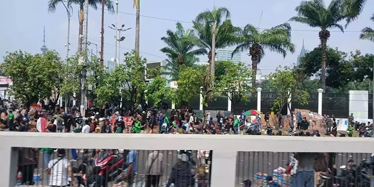 aksi unjuk rasa