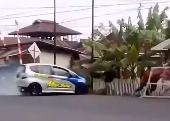 TDR Drag Race
