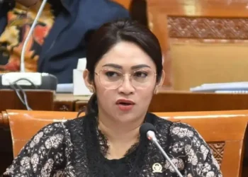 Eva Stevany Rataba