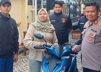 pencuri sepeda motor