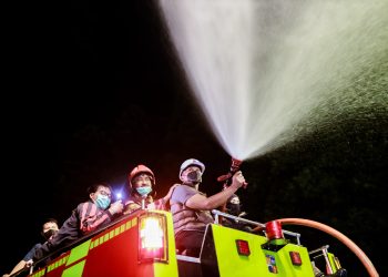 Pemkot Bogor Semprotkan Water Mist di Ruas Jalan Protokol Hingga Dini Hari