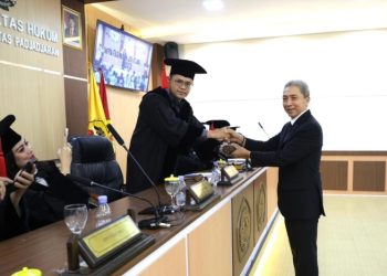 Dedie Rachim Raih Gelar Doktor Ilmu Hukum, Dorong Sentralisasi Data Nasional Perkuat Kebijakan