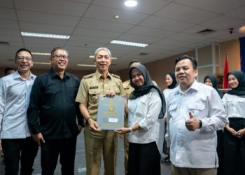 Tebus Ijazah, DPRD dan Pemkot Bogor Bantu Ratusan Siswa