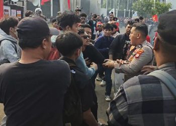 Aksi demonstrasi Liga Mahasiswa Nasional untuk Demokrasi