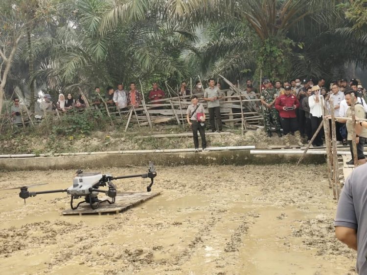 Tanam Padi Makin Canggih, Polbangtan Kementan Bawa Drone Seeder ke GERTAM PM-AAS