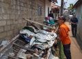 Lapuk Termakan Usia, Tembok Rumah Warga di Kencana Bogor Ambruk