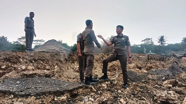 pagar pembatas